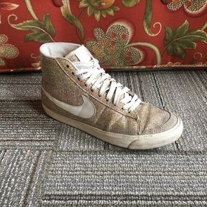 Nike women sneaker